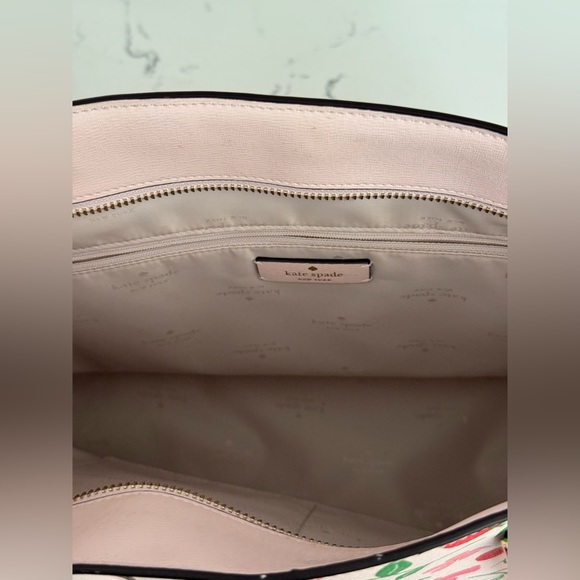 KATE SPADE Perfect Strawberry Garden Large Tote Floral - Picture 9 of 10